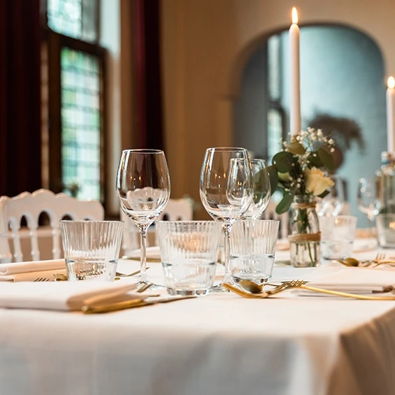 luxe dineren tijdens bruiloft